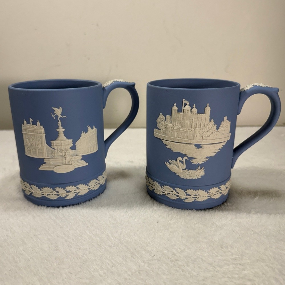 Wedgwood Blue Jasperware Christmas Mugs Set 1971 1973 London Landmarks England